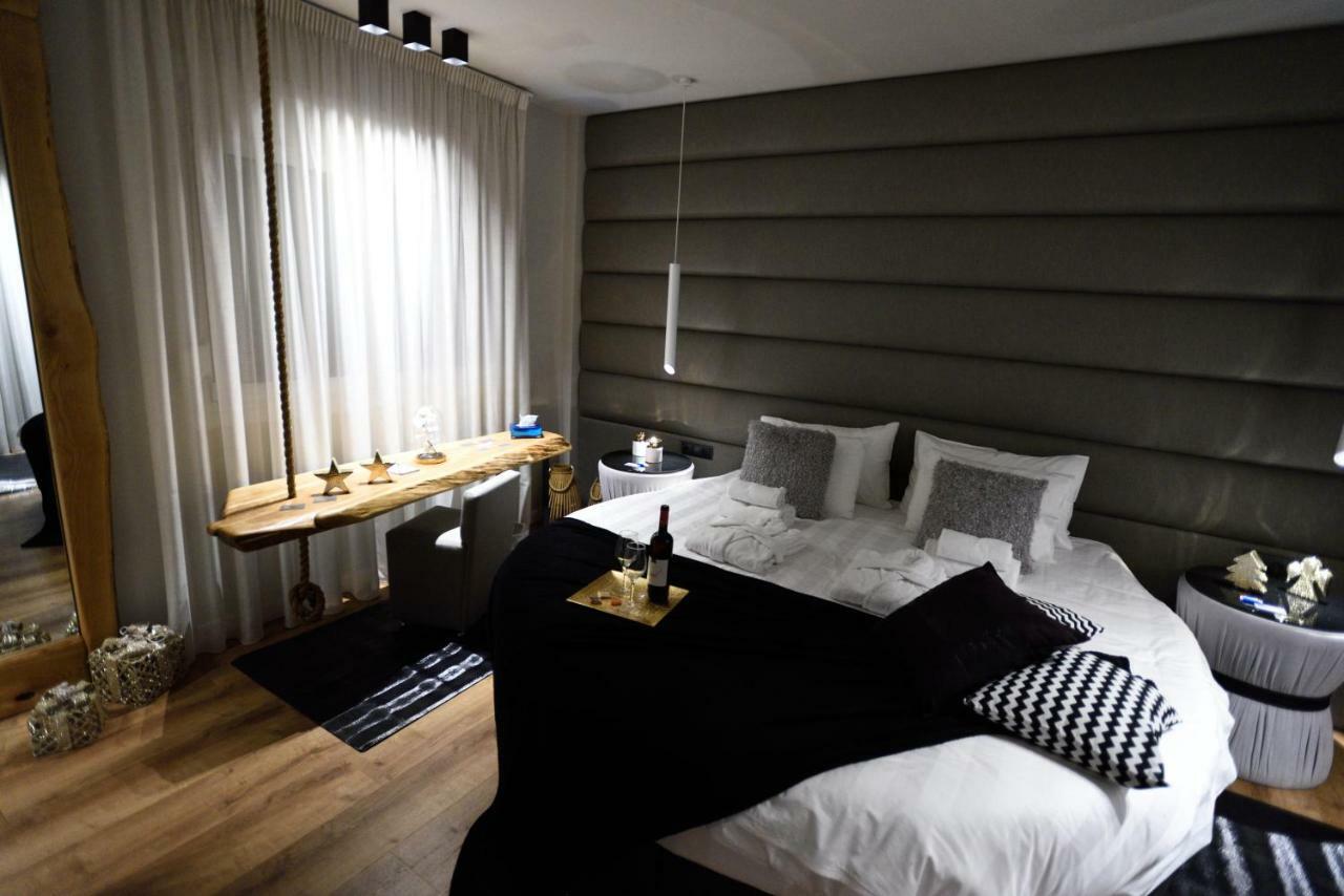 Magnifique Luxury Suites Салоники Экстерьер фото
