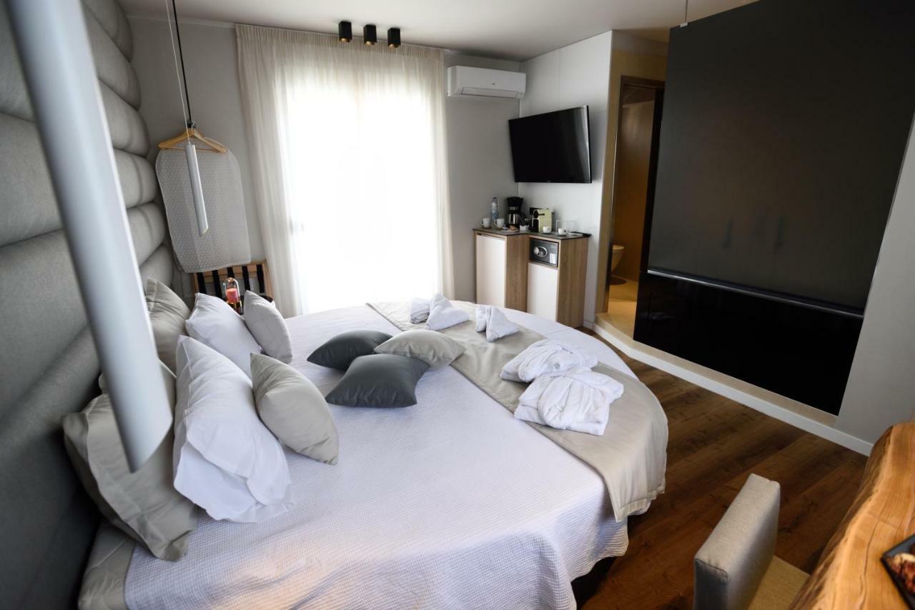 Magnifique Luxury Suites Салоники Экстерьер фото
